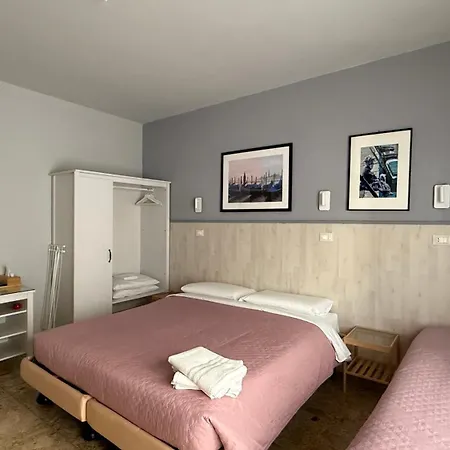 Πανσιόν 216 Venice *
